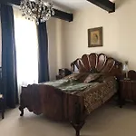 Bed & Breakfast Palac