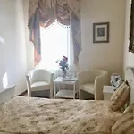 Palac Bed & Breakfast Pacoltowko
