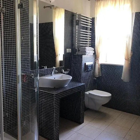 Palac Bed & Breakfast Pacoltowko