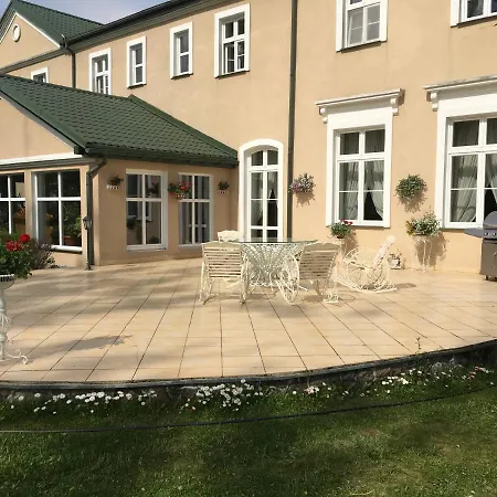 Palac Bed & Breakfast