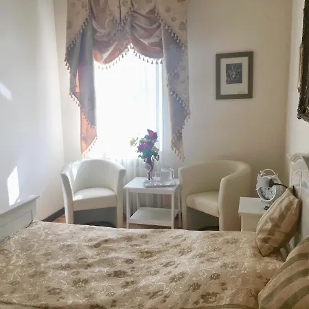 Palac Bed & Breakfast Pacoltowko